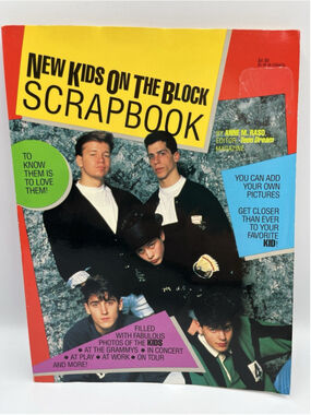 VINTAGE NEW KIDS ON THE BLOCK SCRAPBOOK 1990 MAGAZINE COLLECTIBLE SEE